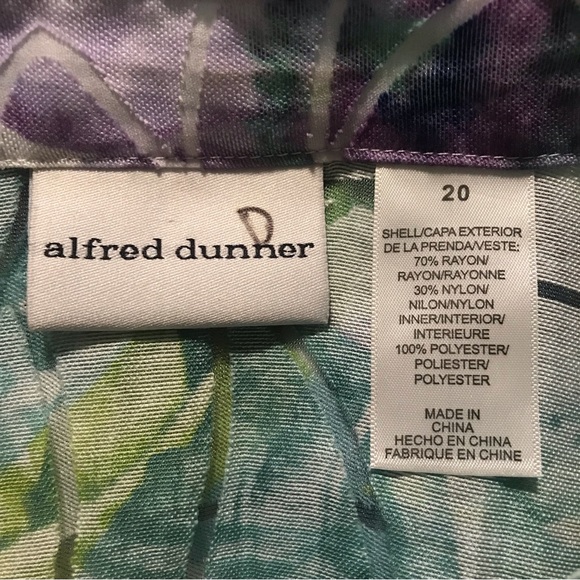 Alfred Dunner Semi-Sheer Multicolored Floral Shirt, 20 - Picture 6 of 7